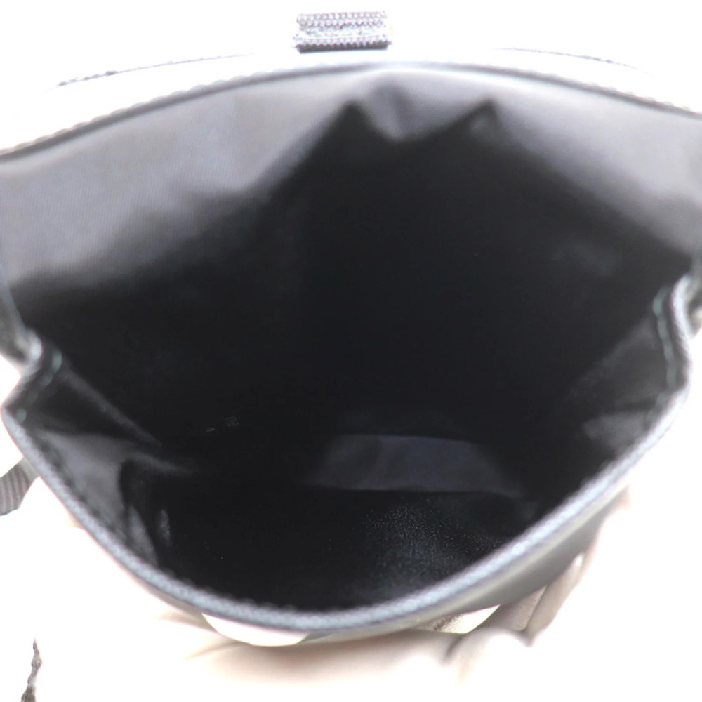 PRADA Black Saffiano Shoulder Bag - Picture 5 of 7